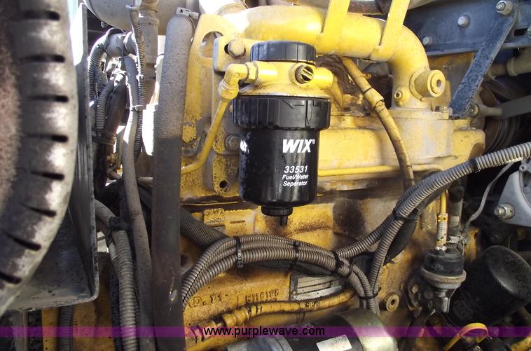 image for item 5763 1998 Johnston 3000 street sweeper