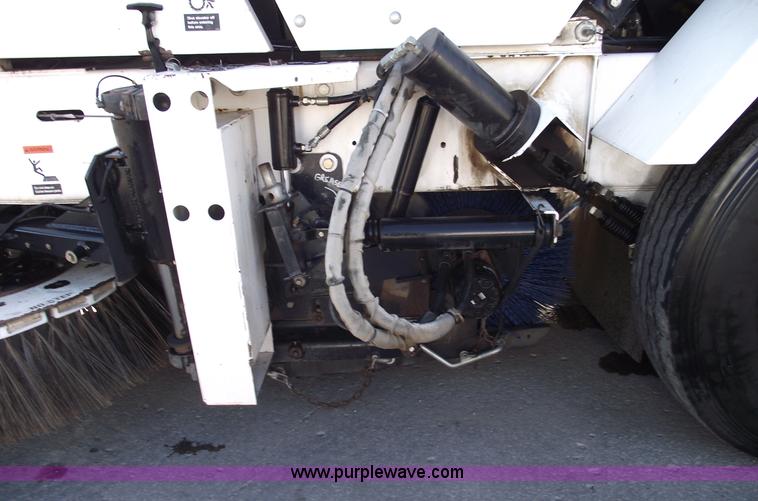 image for item 5763 1998 Johnston 3000 street sweeper