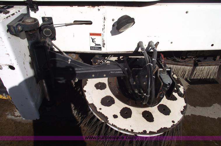 image for item 5763 1998 Johnston 3000 street sweeper