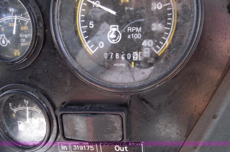 image for item 5763 1998 Johnston 3000 street sweeper