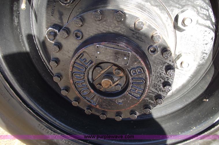 image for item 5763 1998 Johnston 3000 street sweeper