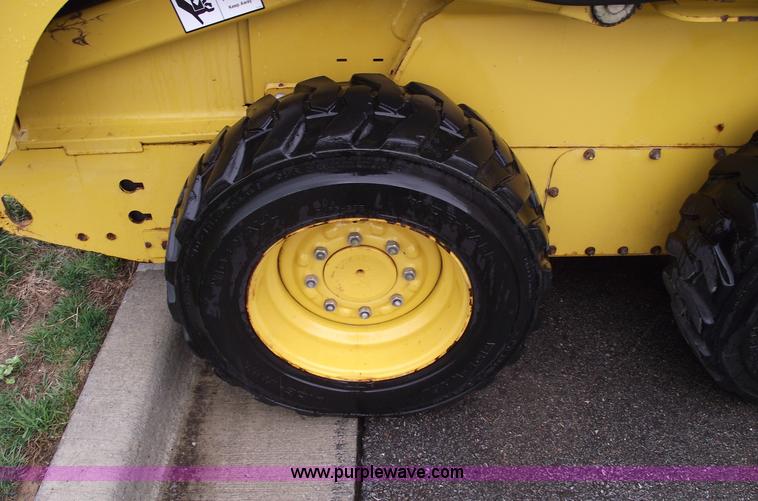 image for item 5772 2007 John Deere 317A skid steer