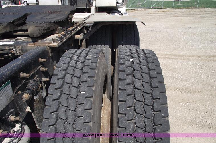 image for item 5775 2005 Freightliner FLD120 SD semi truck