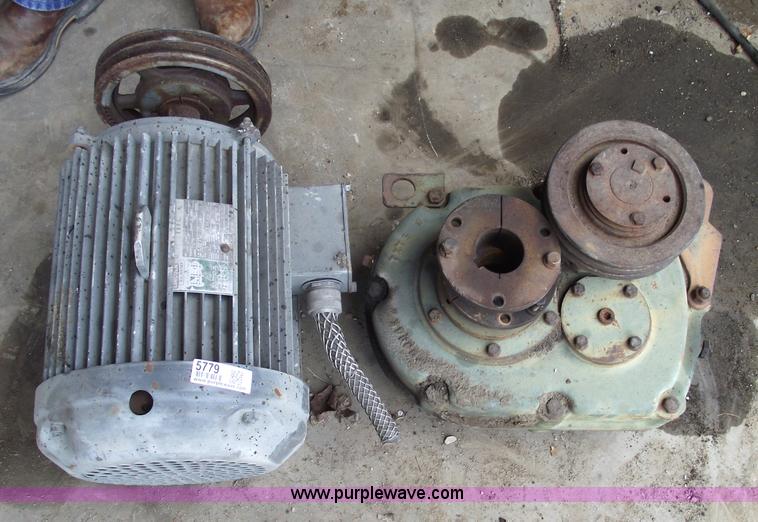 image for item 5779 Dodge box and electric motor