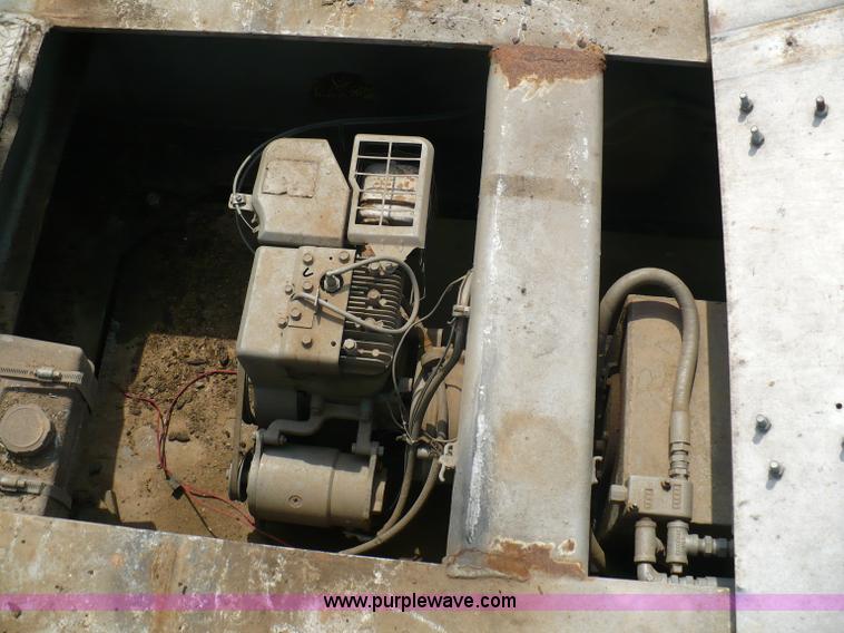 image for item 6044 1976 Load King 42' double drop deck trailer