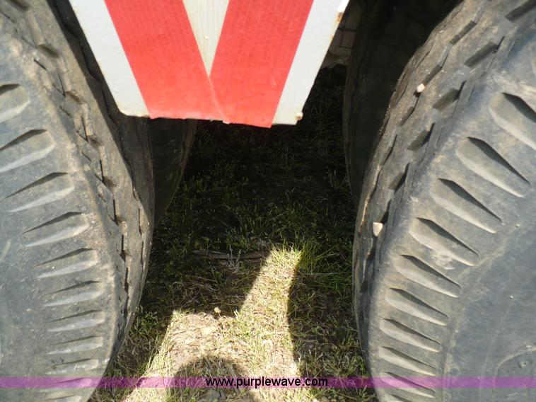 image for item 6044 1976 Load King 42' double drop deck trailer