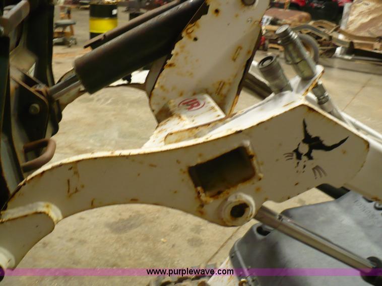 image for item 6075 2003 Bobcat MT50 mini track loader