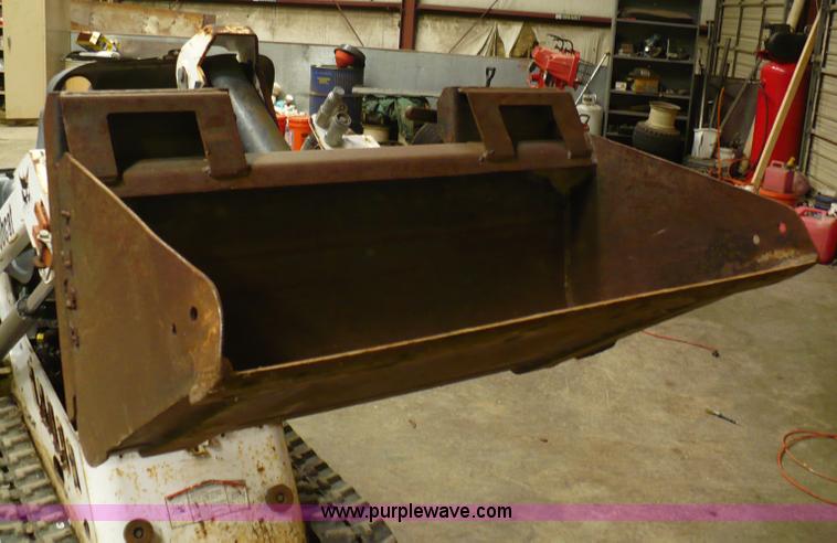 image for item 6075 2003 Bobcat MT50 mini track loader