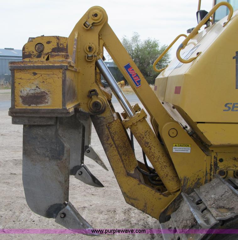 image for item 7007 2005 John Deere 850C Series II dozer