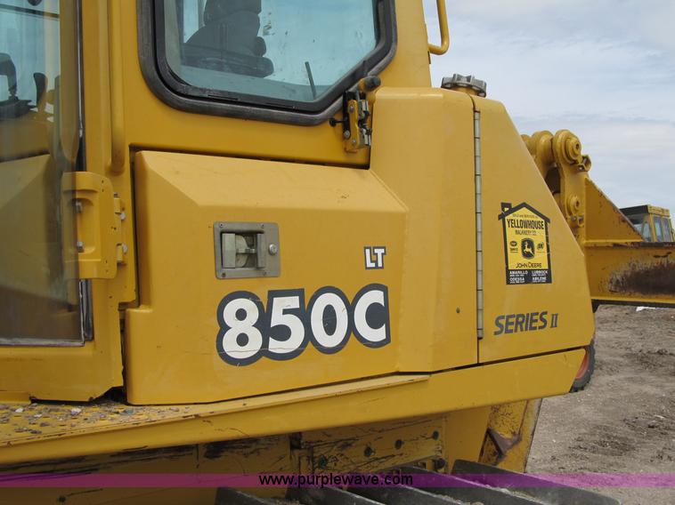 image for item 7007 2005 John Deere 850C Series II dozer
