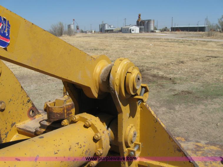 image for item 7007 2005 John Deere 850C Series II dozer