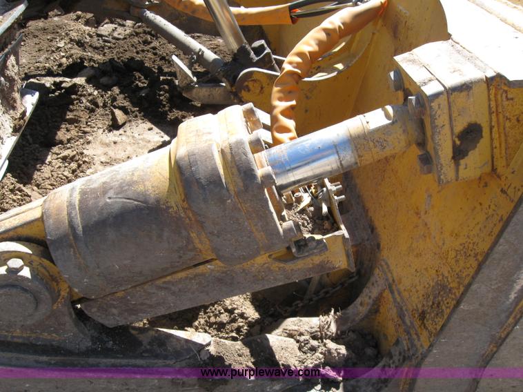 image for item 7007 2005 John Deere 850C Series II dozer