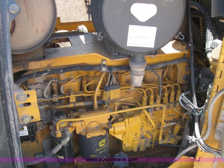 image for item 7007 2005 John Deere 850C Series II dozer