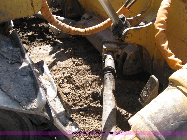 image for item 7007 2005 John Deere 850C Series II dozer