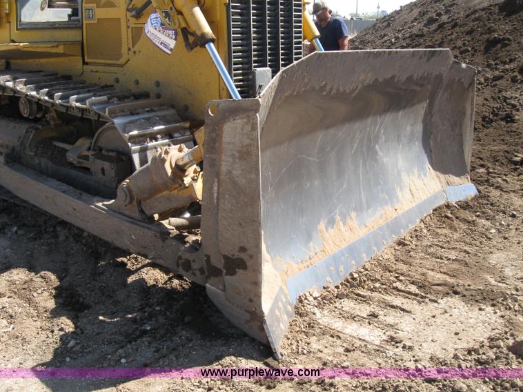 image for item 7007 2005 John Deere 850C Series II dozer