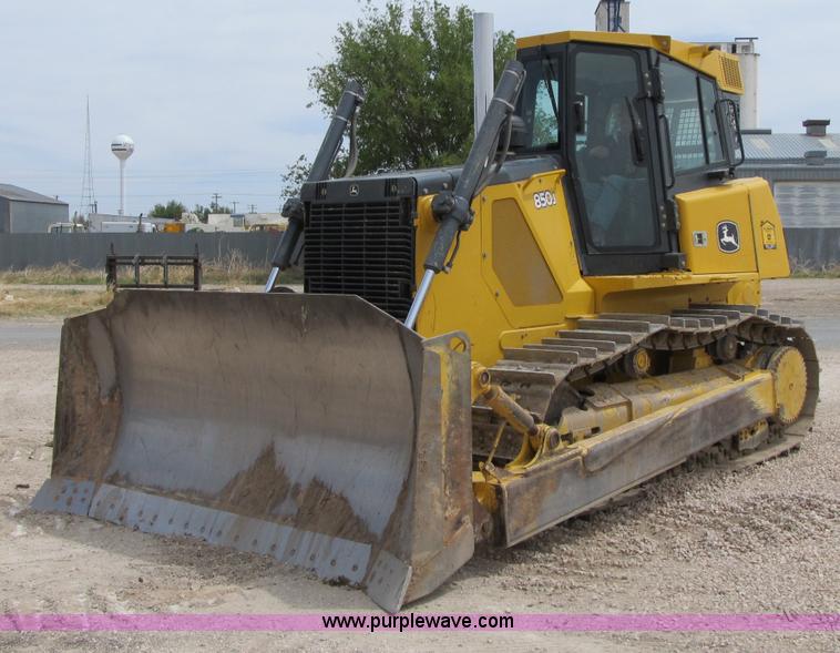 image for item 7010 2008 John Deere 850J dozer