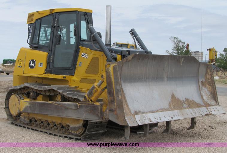 image for item 7010 2008 John Deere 850J dozer