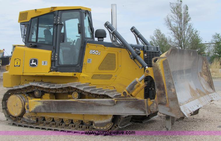 image for item 7010 2008 John Deere 850J dozer