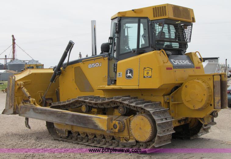 image for item 7010 2008 John Deere 850J dozer