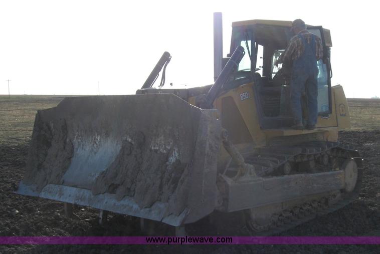 image for item 7010 2008 John Deere 850J dozer