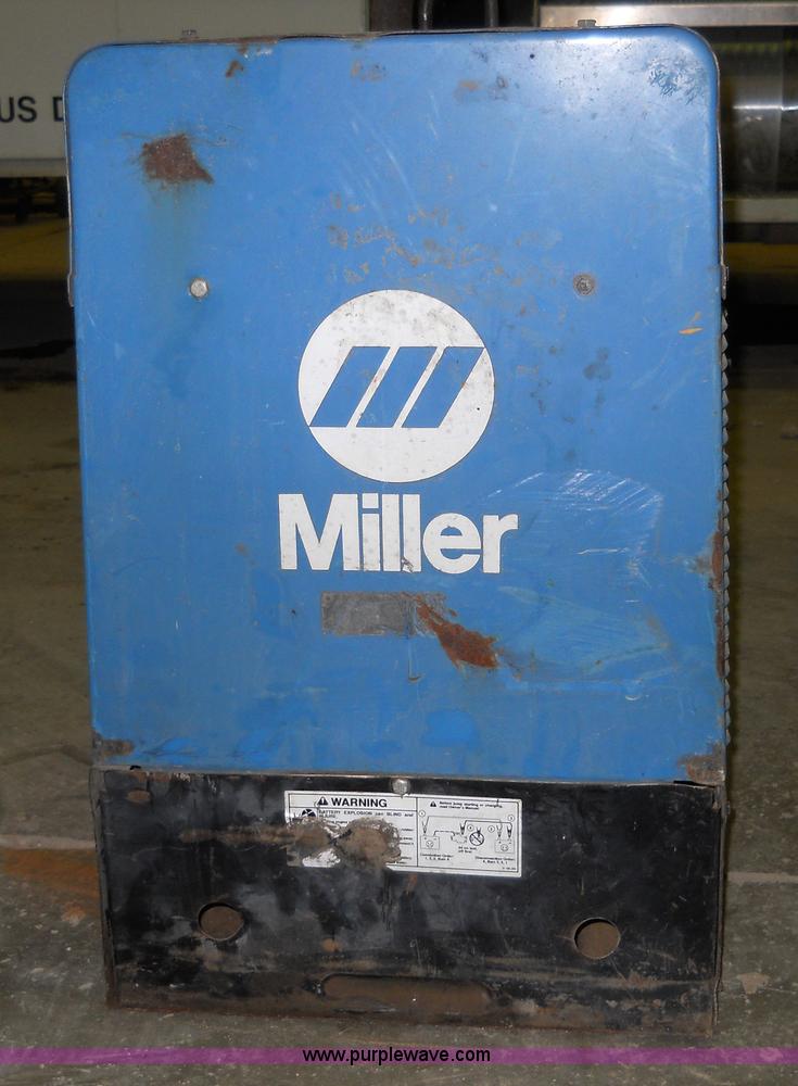 image for item 7825 Miller Bobcat 225 welder/generator
