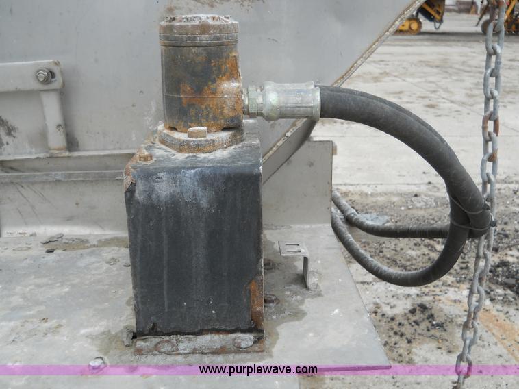 image for item 7826 Fisher hopper spreader