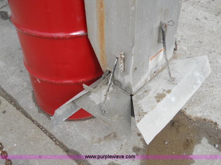 image for item 7826 Fisher hopper spreader