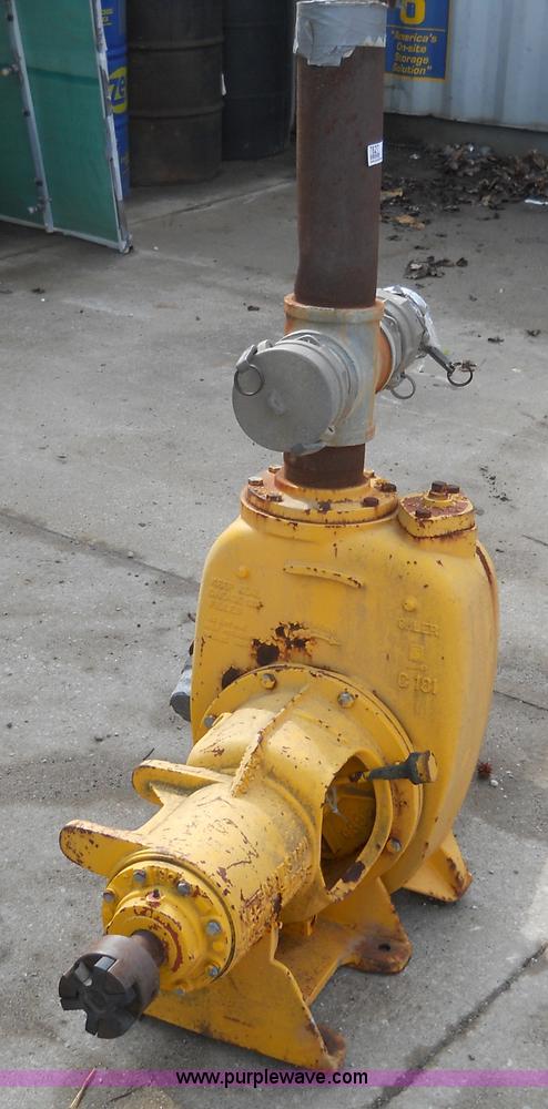 image for item 7827 Ohler twin prime water pump