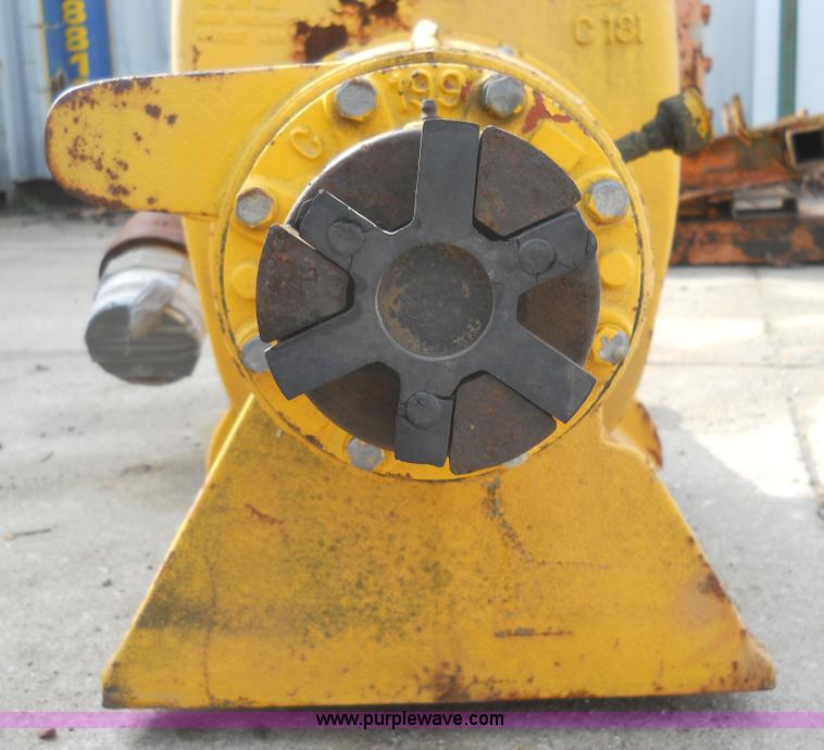 image for item 7827 Ohler twin prime water pump