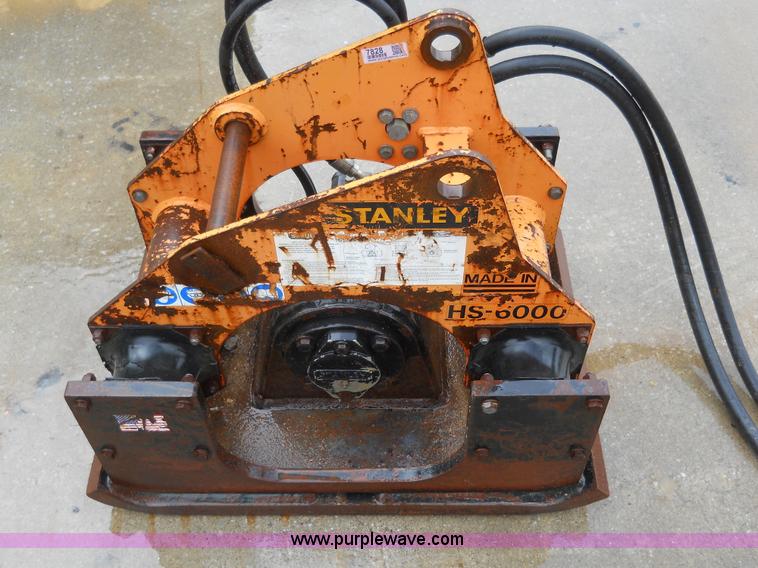image for item 7828 Stanley hydraulic plate compactor