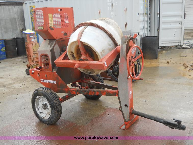 image for item 7829 Whiteman WC-62P cement mixer