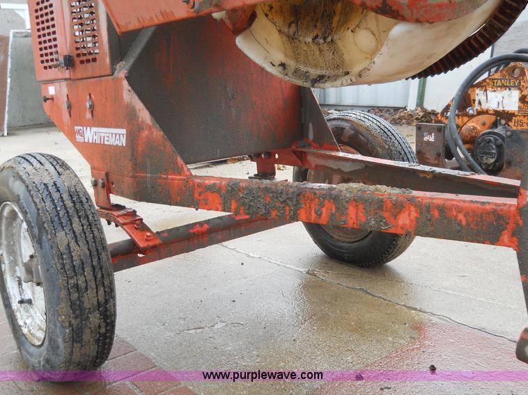 image for item 7829 Whiteman WC-62P cement mixer