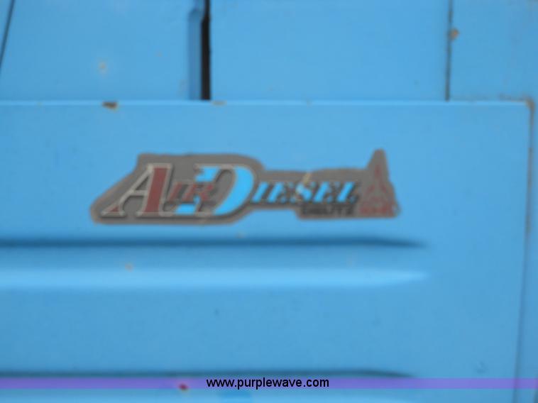 image for item 7830 Tsurumi water pump