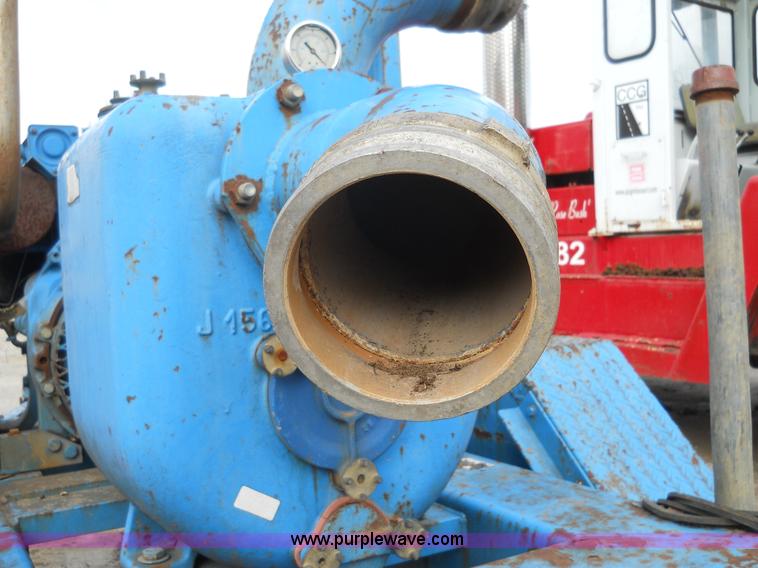 image for item 7830 Tsurumi water pump