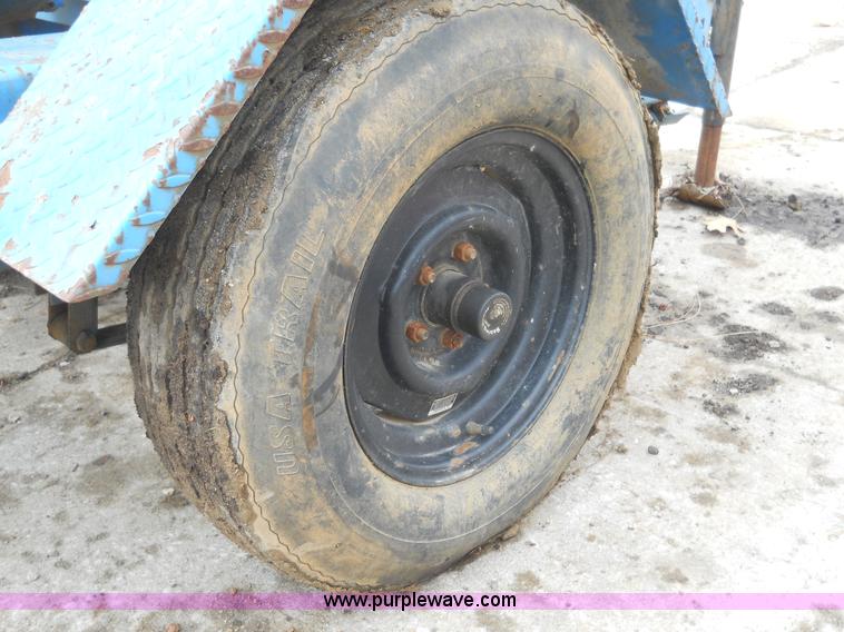 image for item 7830 Tsurumi water pump