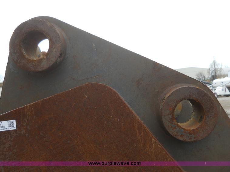 image for item 7831 ESCO bucket