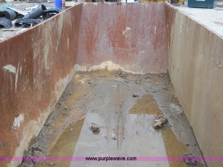 image for item 7833 Rock box