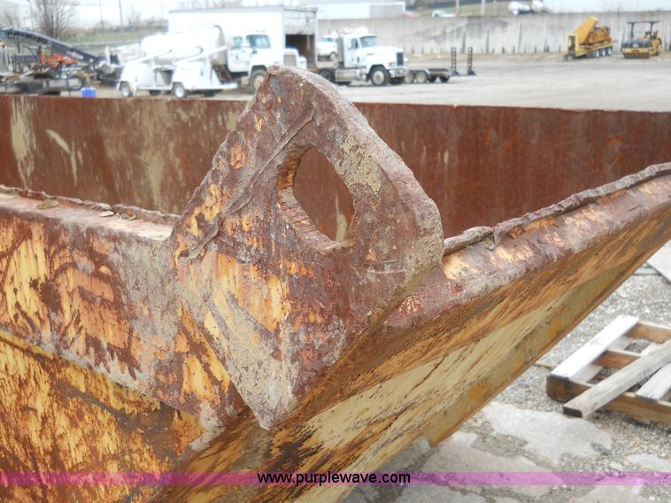 image for item 7833 Rock box