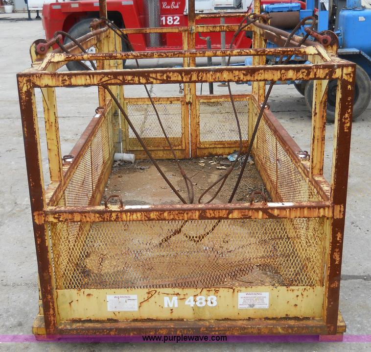 image for item 7834 Custom cage