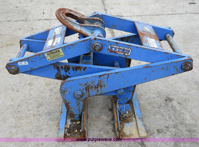 image for item 7835 Kenco Ken-lift concrete barrier lift