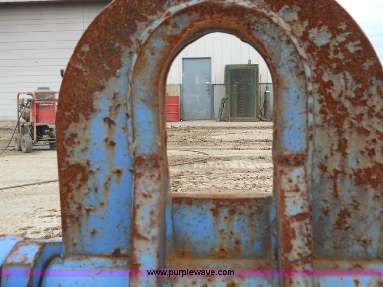 image for item 7835 Kenco Ken-lift concrete barrier lift