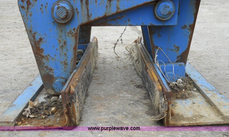 image for item 7835 Kenco Ken-lift concrete barrier lift