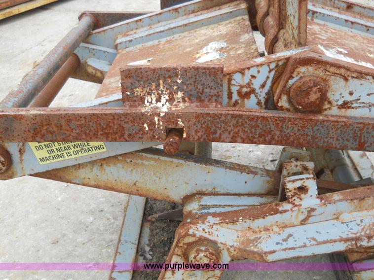 image for item 7836 Ken-lift