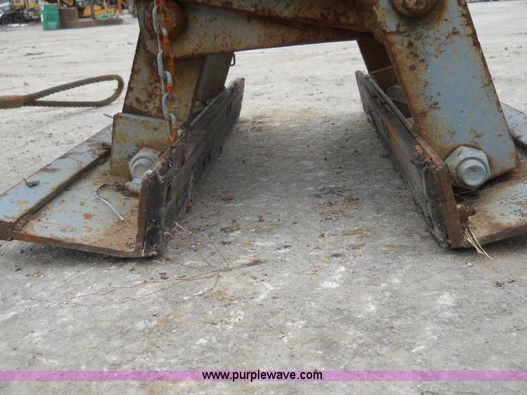 image for item 7836 Ken-lift