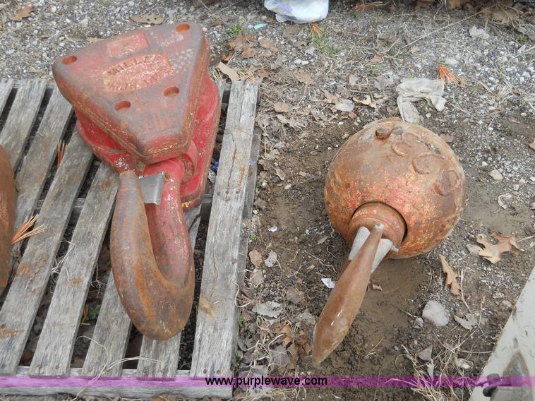 image for item 7838 Miller high lift crane block