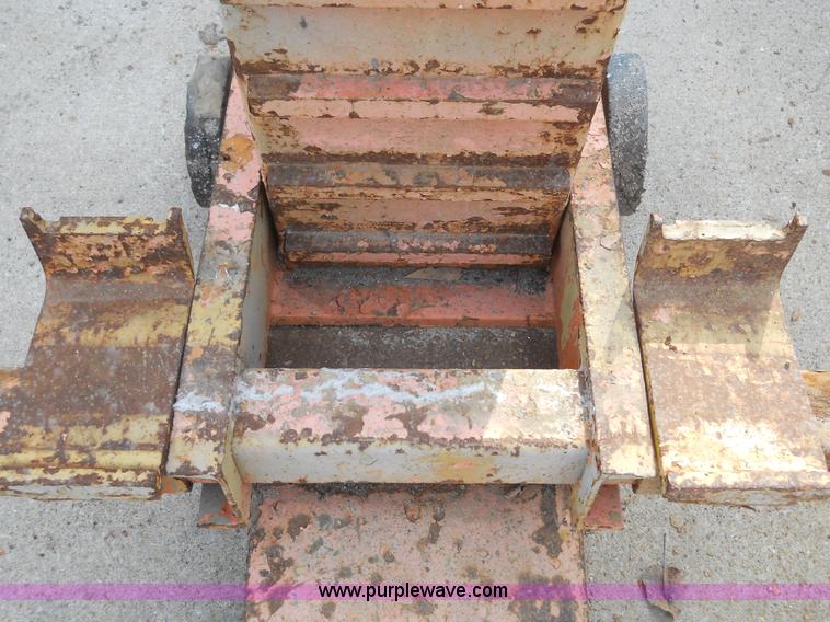 image for item 7841 Royal SAV T hoist air jack