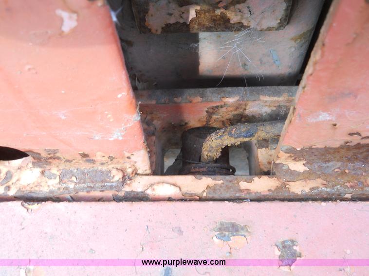 image for item 7841 Royal SAV T hoist air jack