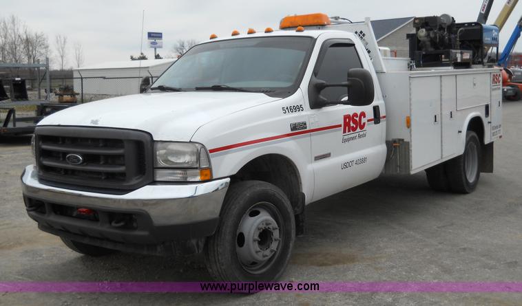 image for item 7847 2004 Ford F550 Super Duty SX truck