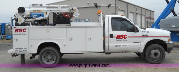 image for item 7847 2004 Ford F550 Super Duty SX truck
