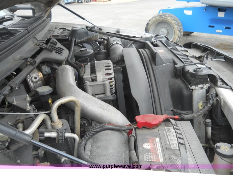 image for item 7847 2004 Ford F550 Super Duty SX truck